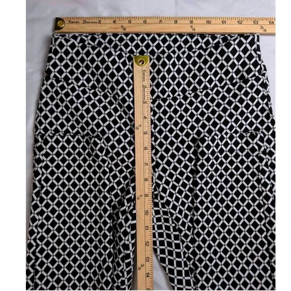 INC International Concepts~Skinny Pants~Size‎ 4~Black White Diamond Grid/Stretch